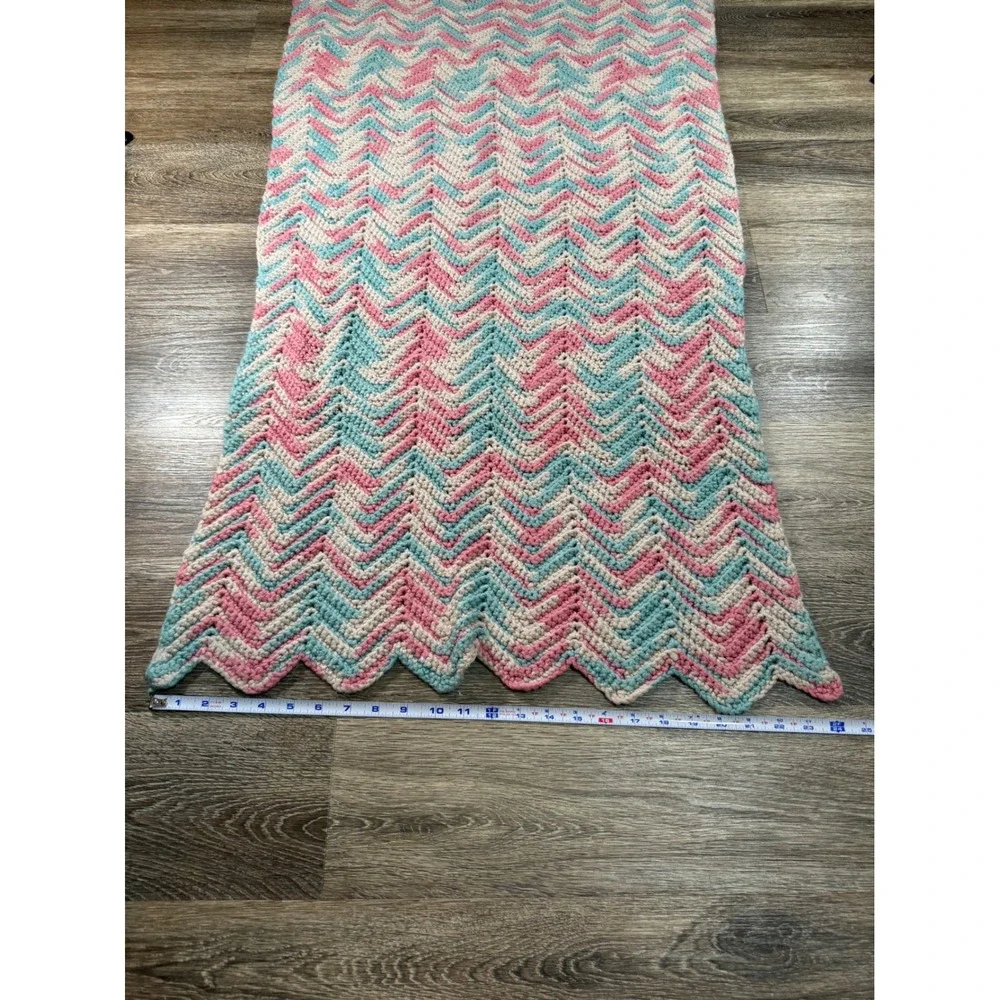 Handmade Crochet Baby Blanket Pink Teal Cream Chevron Ripple Zig Zag Throw 24x45